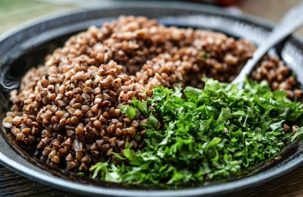 Buckwheat with herbs