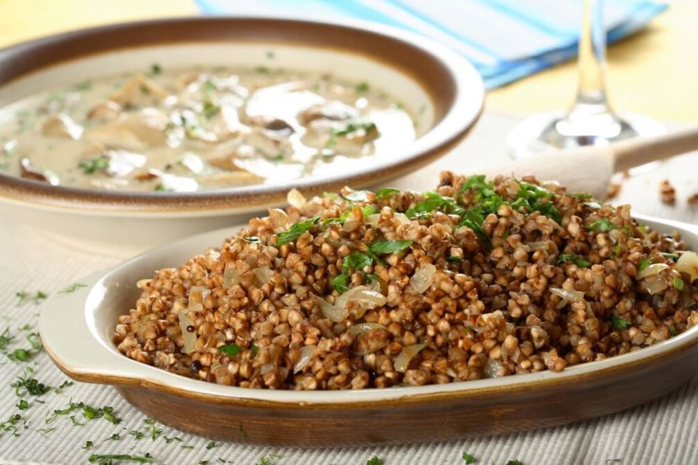 buckwheat with meat and plants